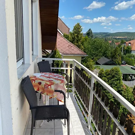 Apartament Friends *